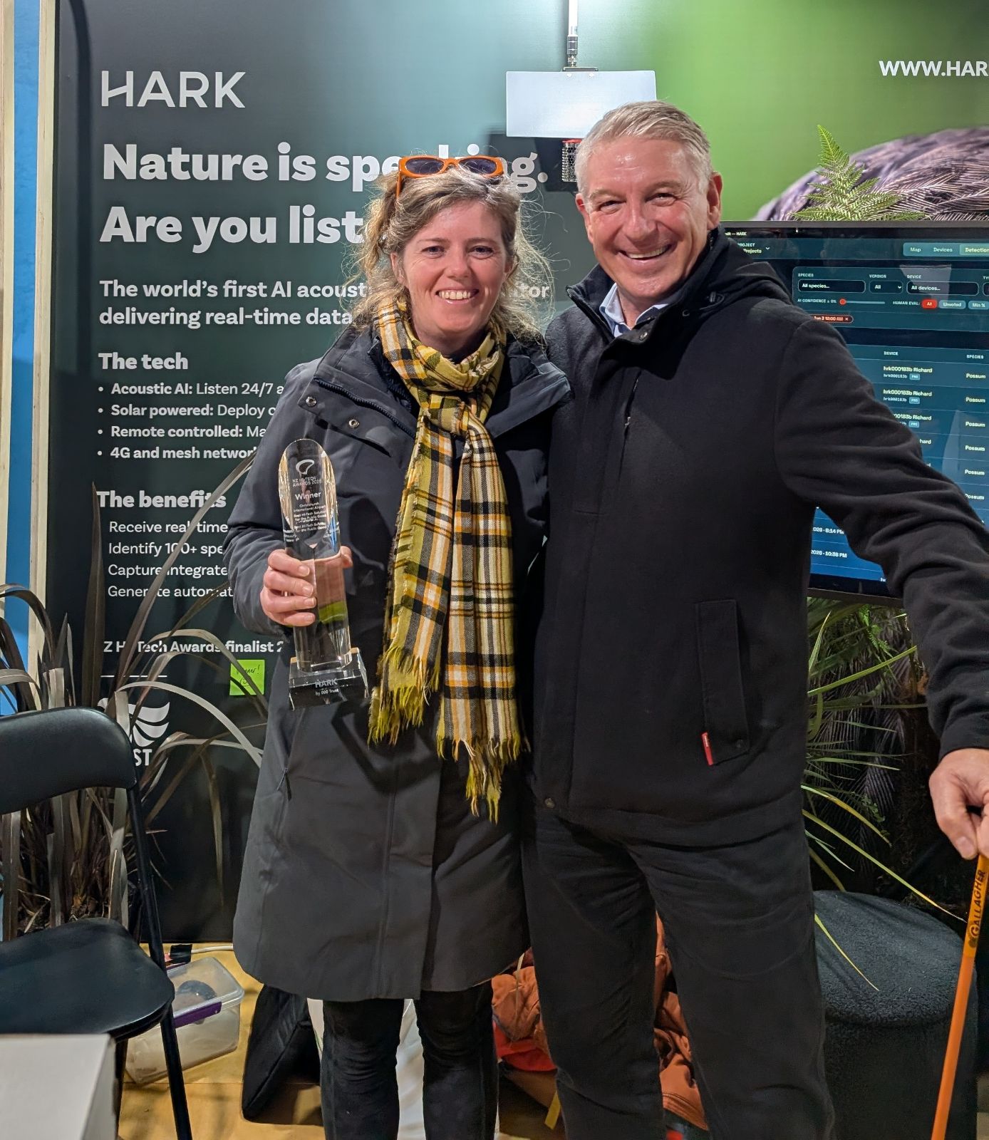 800 Trust at a Hark exhibition stand